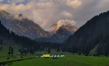 KASHMIR LAKE TREK